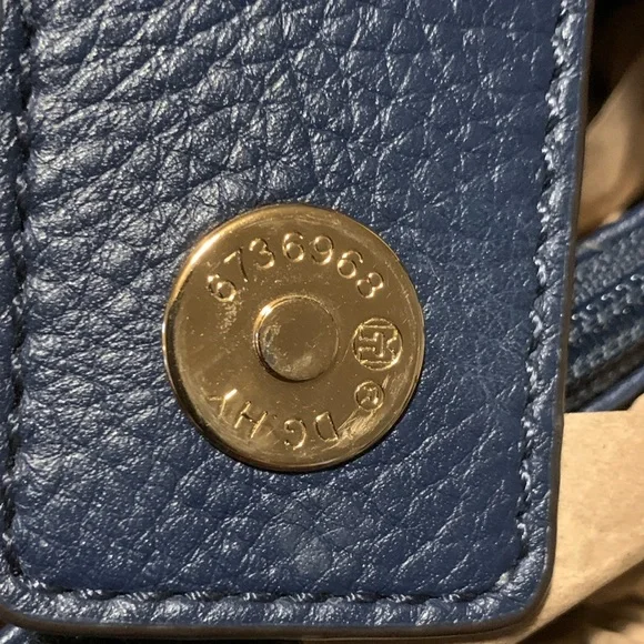 Michael Michael Kors Navy Blue Shoulder Bag - Picture 8 of 16